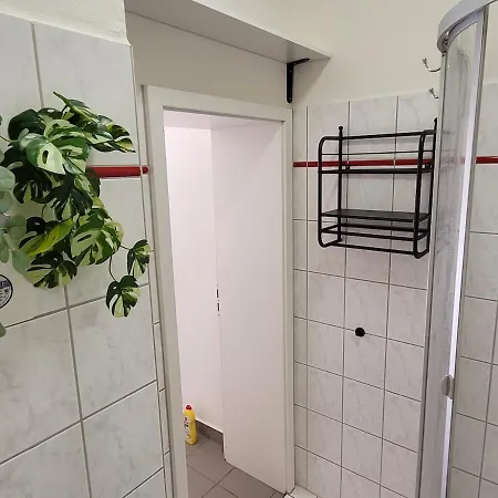 Schlosschemnitz No 42 Bergstr Kuehl Im Sommer Lejlighed Chemnitz