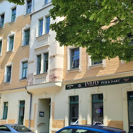 Schlosschemnitz No 42 Bergstr Kuehl Im Sommer *